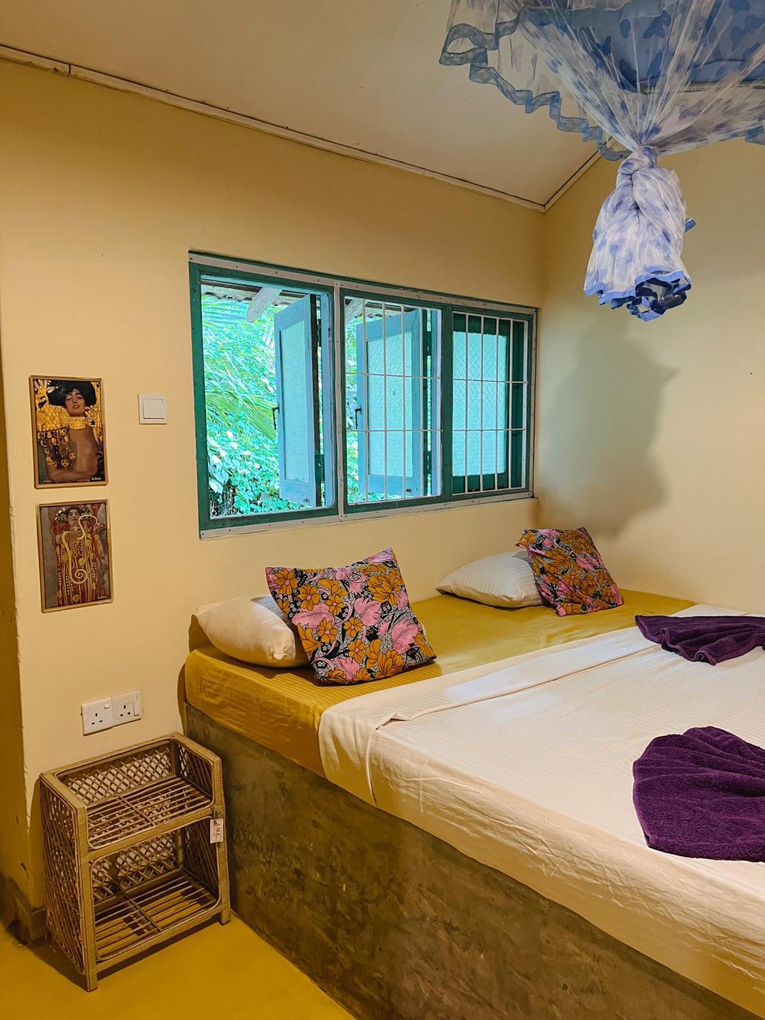 Lazy Monkey Surfhostel - Sri Lanka Dikwella Exterior foto
